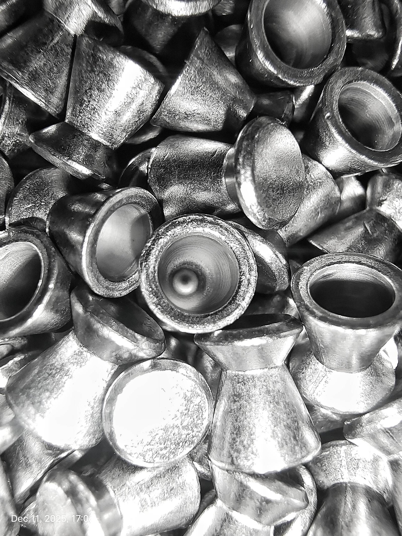 10m. AIR RIFLE .177 caliber PALLET ( PREMIUM MATCH PALLET ) - Image 2